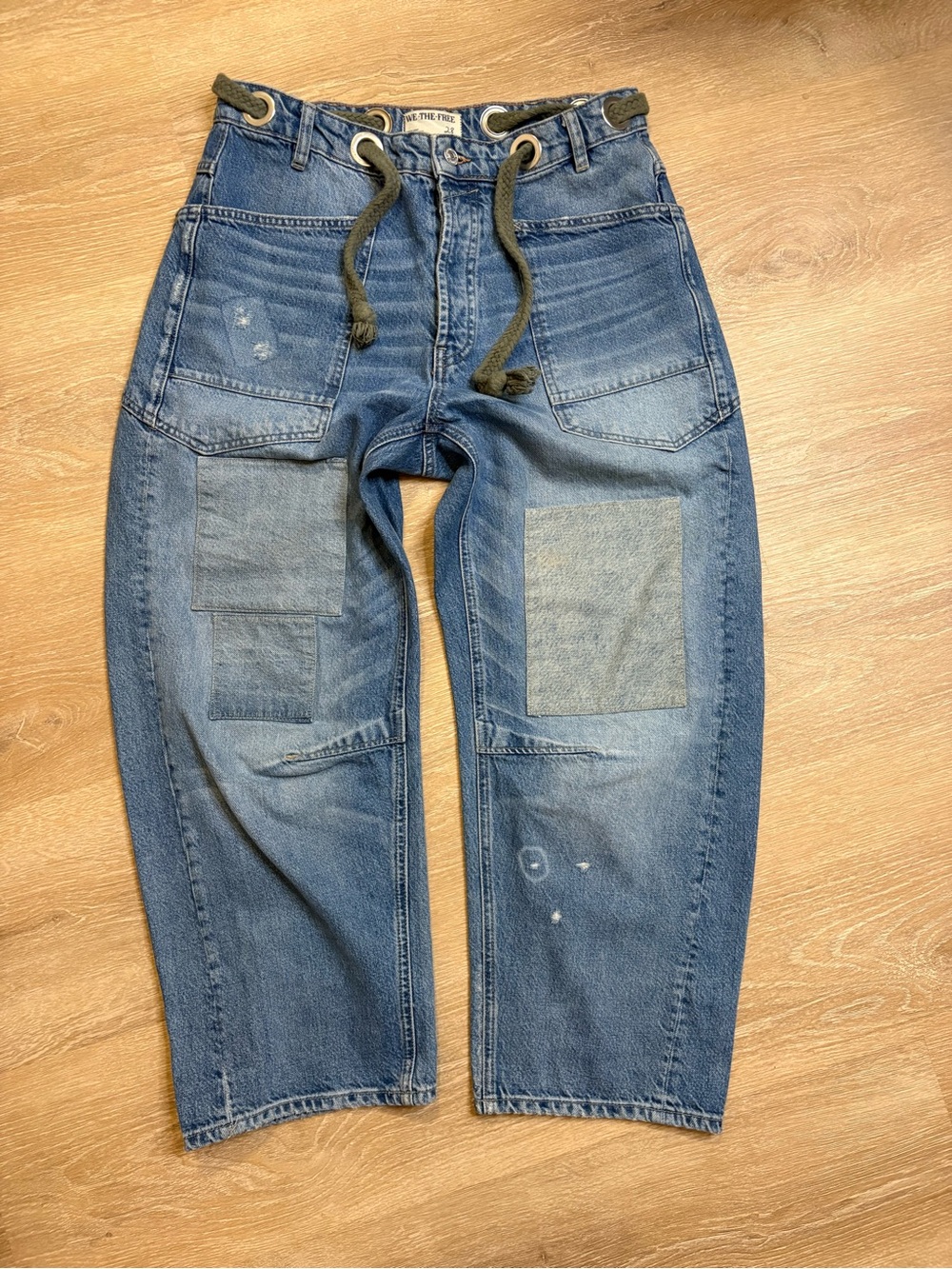 Free People We The Free Moxie Pull-On Barrel Jeans EUC